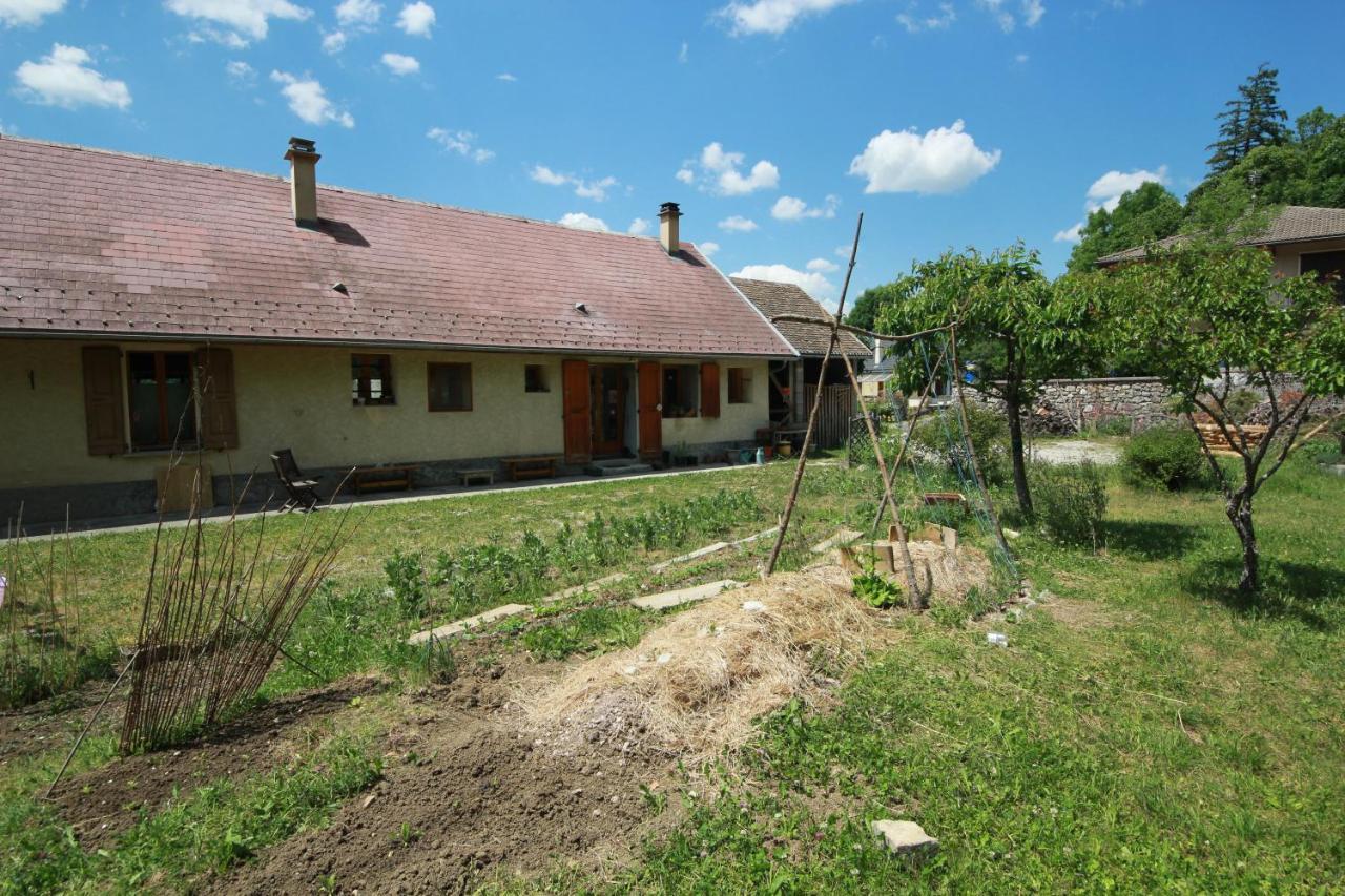 Chambres Et Table D'Hote Le Petit Radis Lus-la-Croix-Haute Buitenkant foto
